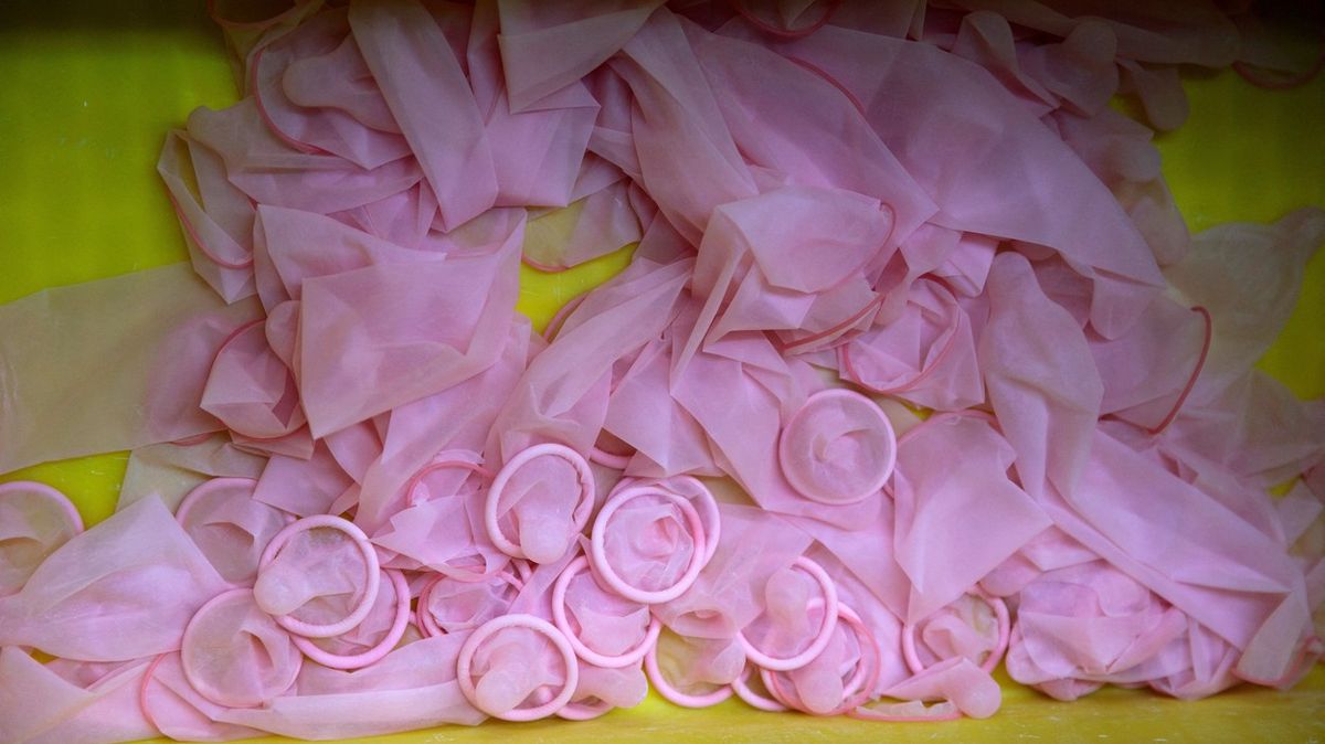 Na OH rozdají 160 tisíc kondomů. Jsou na doma, varují atlety organizátoři